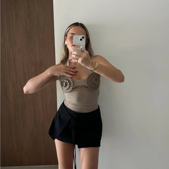 NWT Bec & Bridge Wave Crush Halter Top in Taupe - Picture 3 of 12